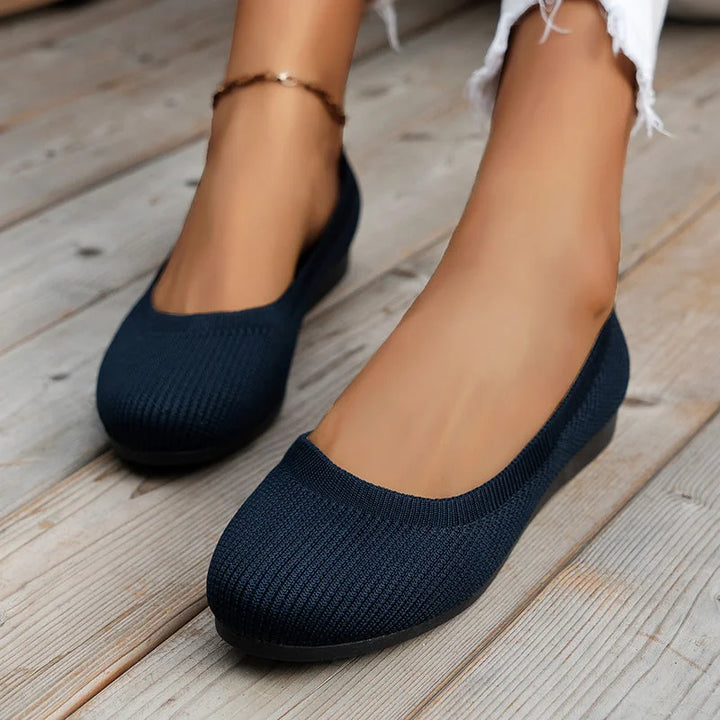 Comfortable Knitted Flats with Breathable Design for Women