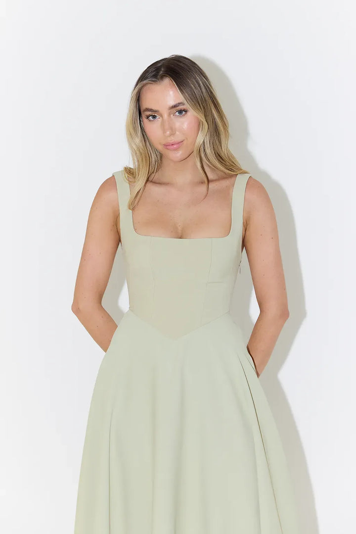 Yade | High-Waisted Midi Dress