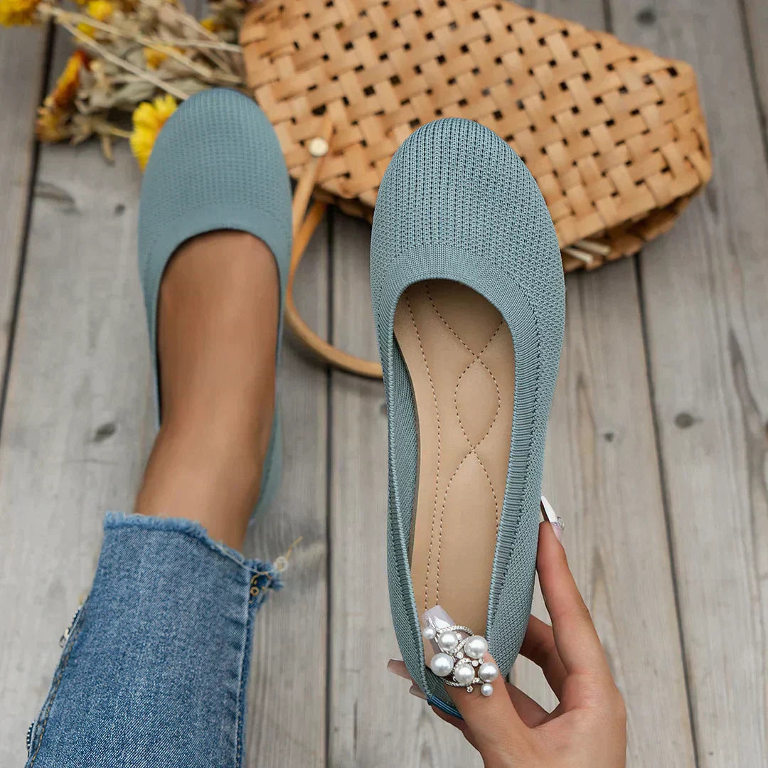 Comfortable Knitted Flats with Breathable Design for Women