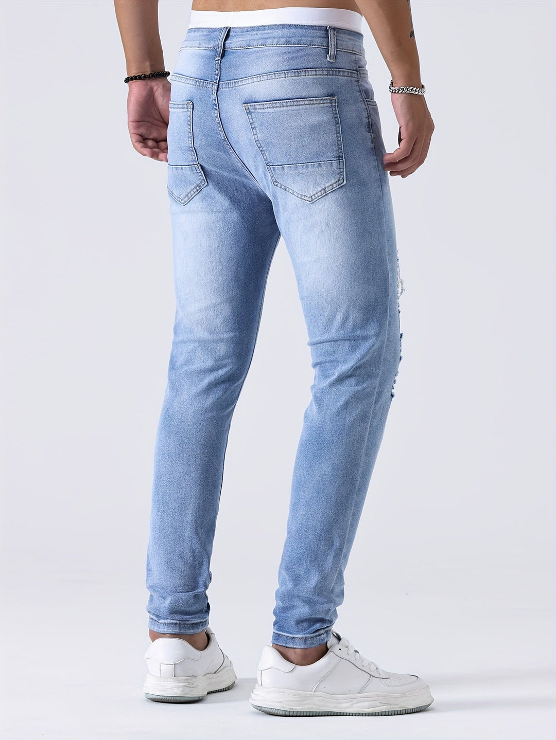 Nova – Casual Ripped Denim